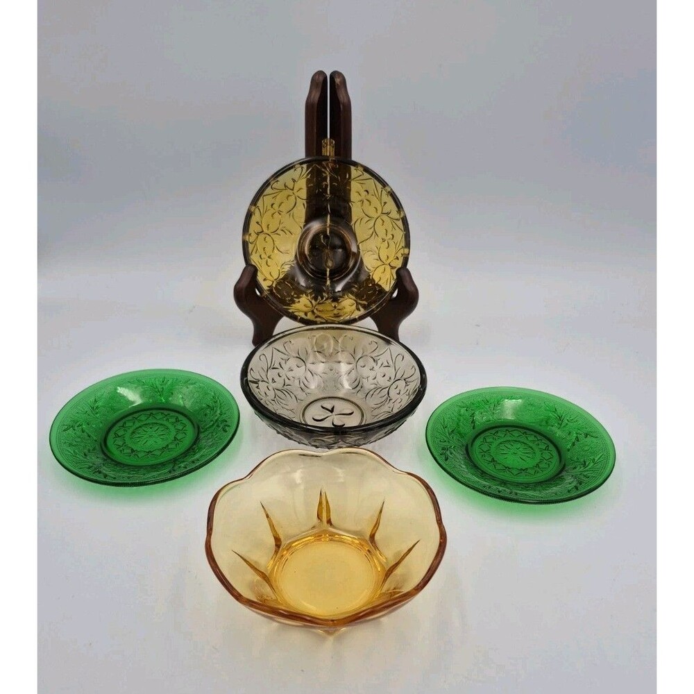 Vintage Anchor Hock Saucers And Indiana Glass Bowls Green Amber & Grey Small